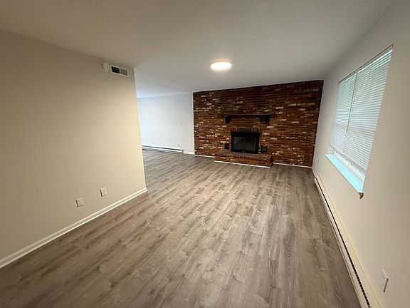 5th image of 3306 Belle Meade Dr