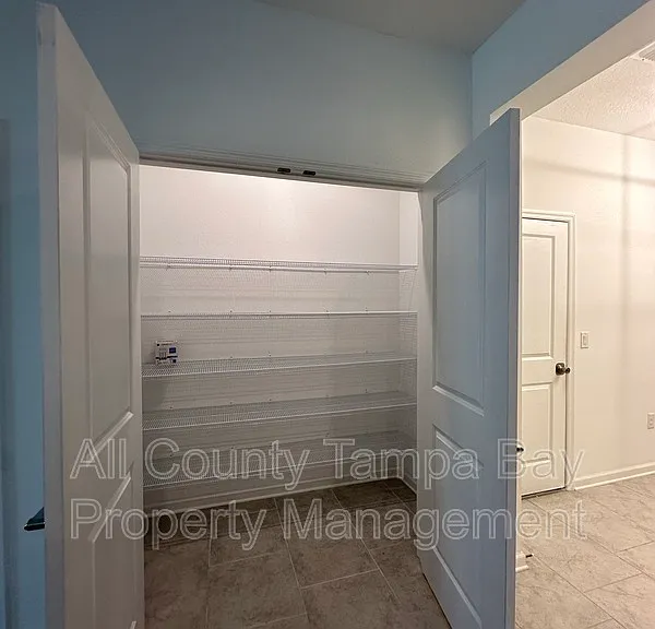 220 Pershing St — Photo 12