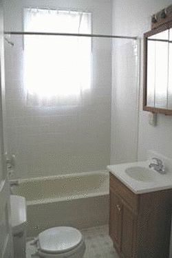 5th image of 3870 Mount Vernon Ave