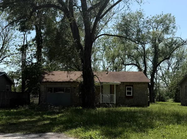 2730 W Chestnut Street, Springfield, MO 65802