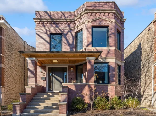 2208 W Walton St, Chicago, IL 60622