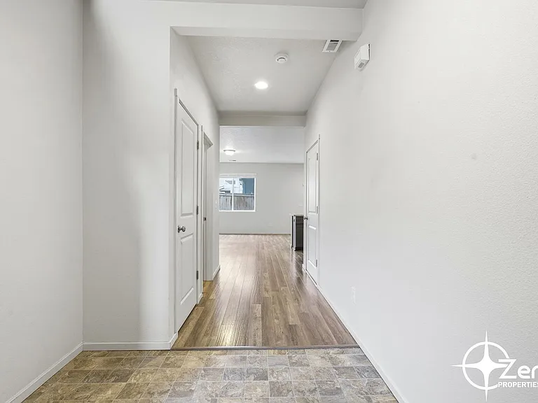1400 NE 85th Way — Photo 11