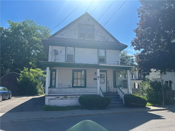 21 Maple St, Norwich, NY 13815