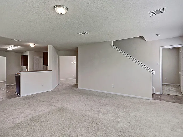 9960 Hyacinth Way — Photo 4