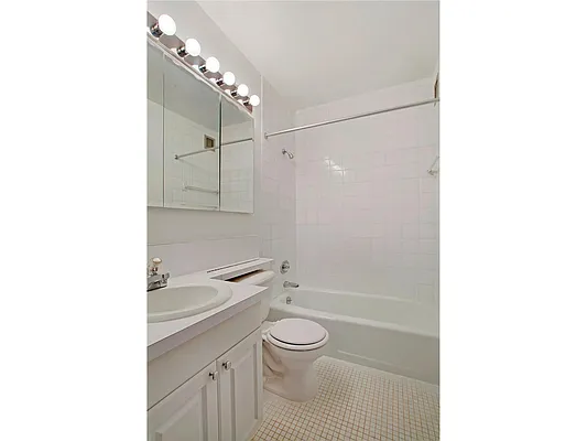 Rented by Douglas Elliman | media 47