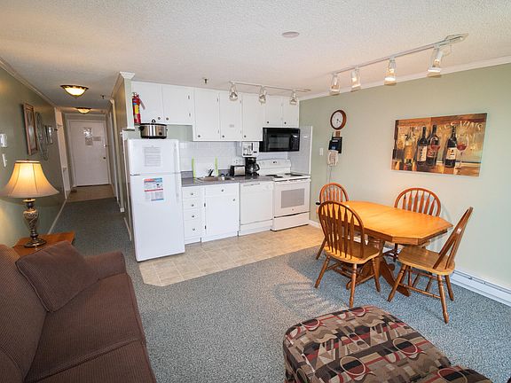 3rd image of 75 Mountain Lodge Ln #256