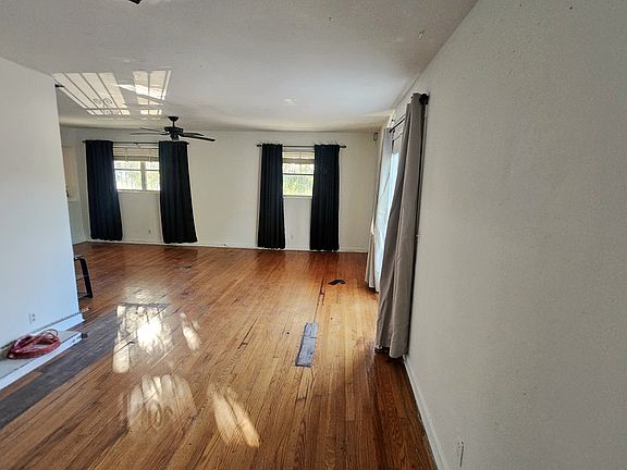 4th image of 1910 Beautiful Ave #1910