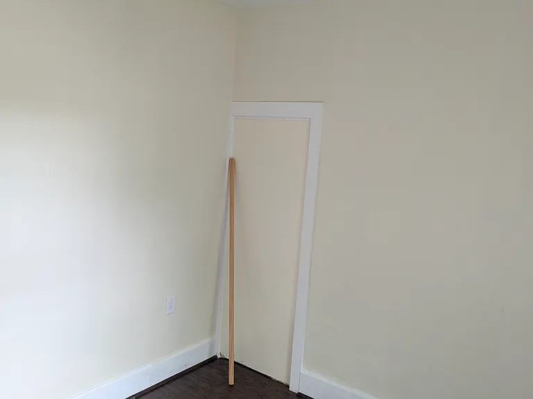 21 Linden St — Photo 8