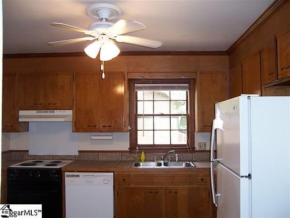 5th image of 617 Heathwood Dr