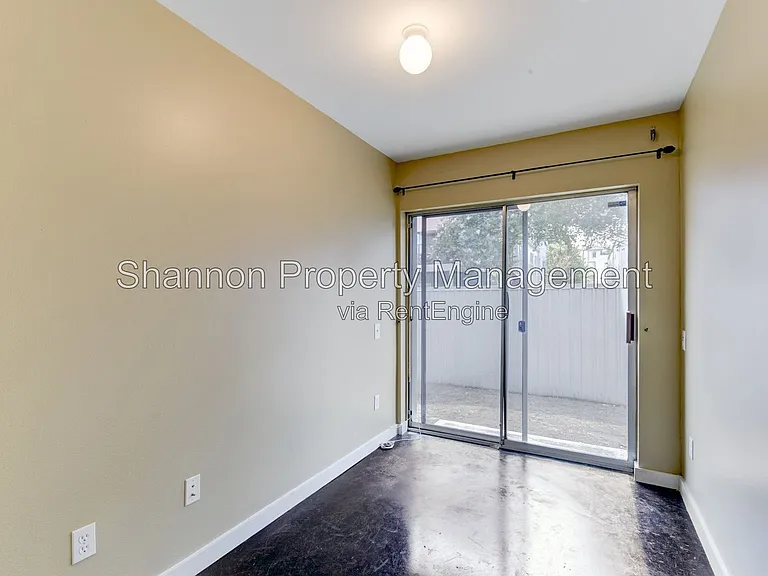 1211 Arthur St — Photo 7
