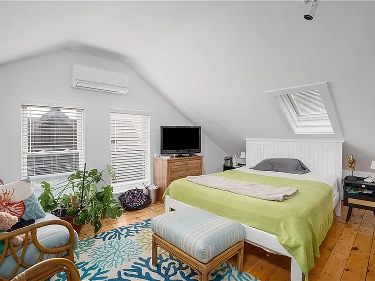 23 Holland St #2 — Photo 10