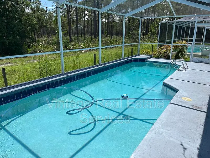 3 bed, 2.0 bath, 1654 sqft, $2,500 — Photo 3