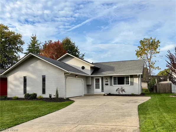 728 University Ave, Elyria, OH 44035