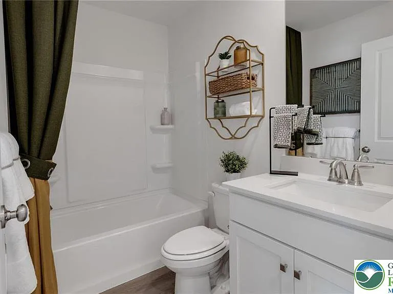 8217 Alexander Ct — Photo 23