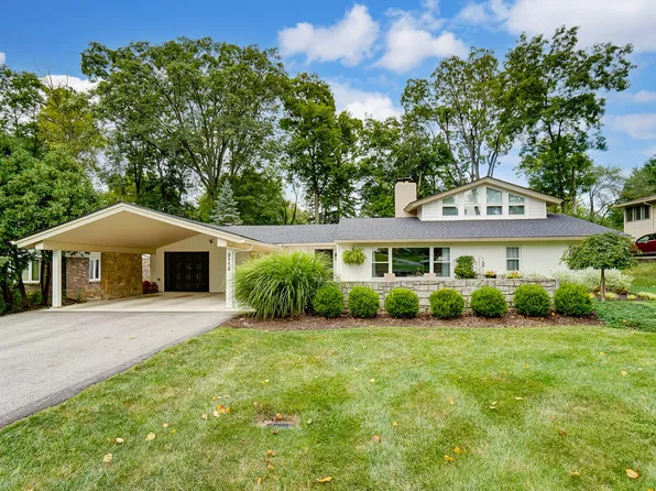 2115 Oak Knoll Dr, Springfield, OH 45504