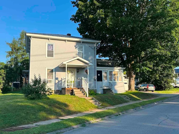 24 Pine St, Massena, NY 13662