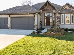 9771 Shady Bend Cir, Lenexa, KS 66227