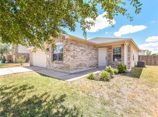 2105 Canvas Back Dr, Taylor, TX 76574