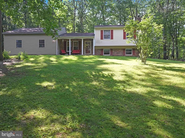 57 David Dr, Halifax, PA 17032