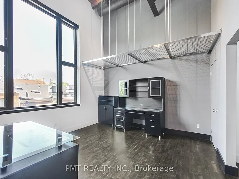 676 Richmond St W #210 — Photo 36