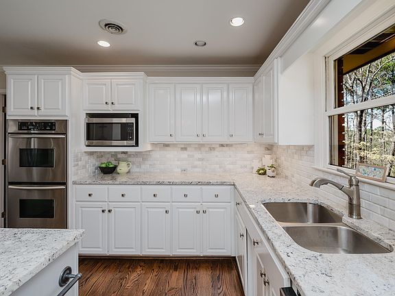 4th image of 2124 Partridge Berry Rd