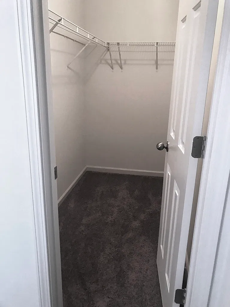 3 bed, 2.5 bath, $1,400 — Photo 3