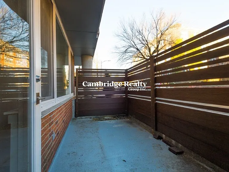334 Harvard St #T1 — Photo 15