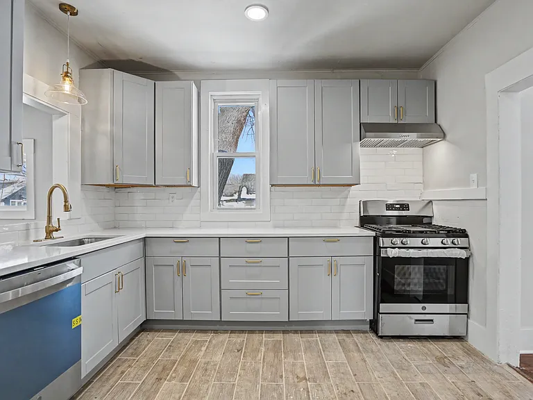 1340 N Boston Ave — Photo 8