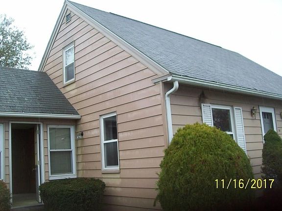 2nd image of 14 Hopedale Dr