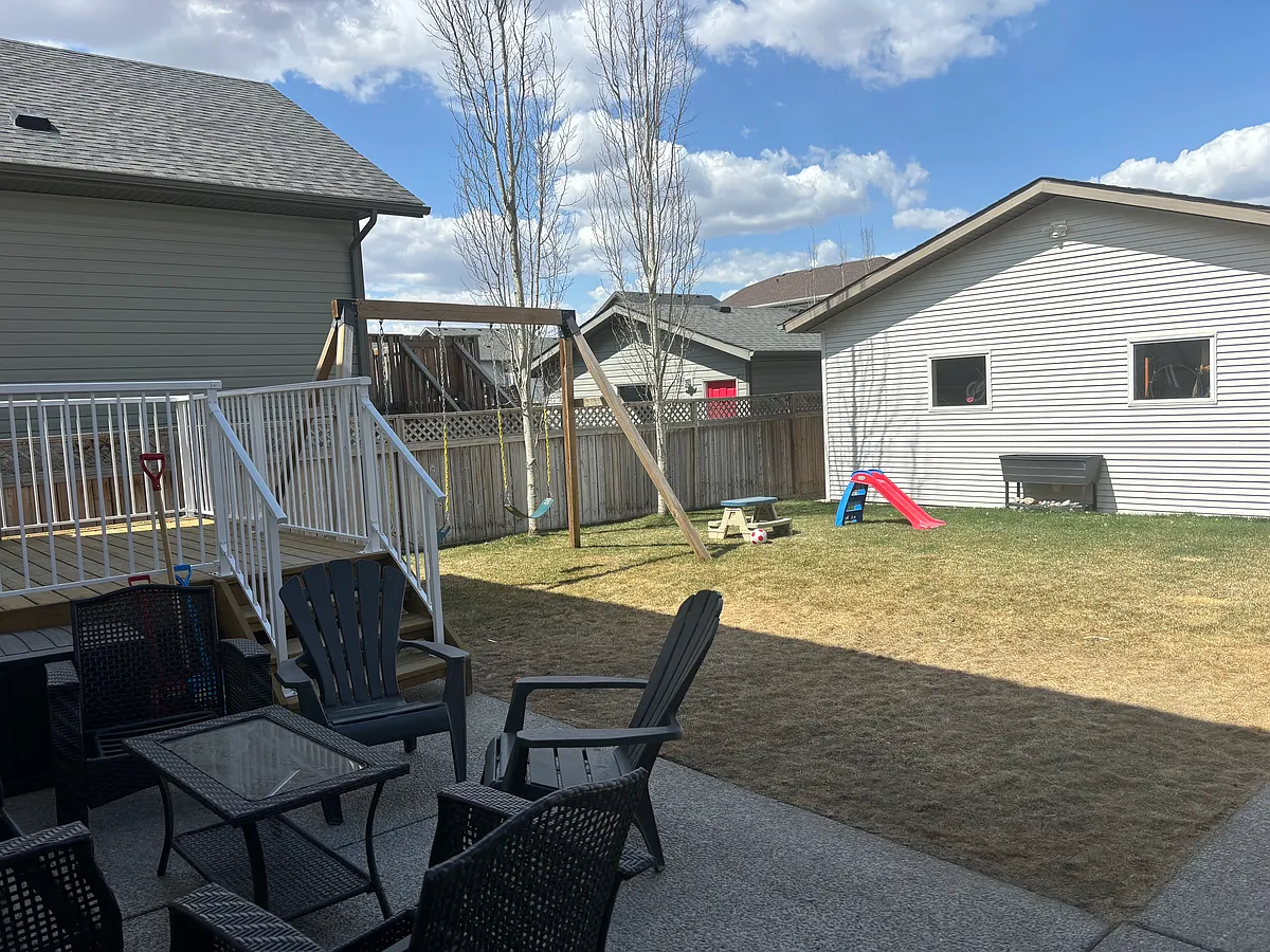 Building Photo - 306 Teasdale Dr