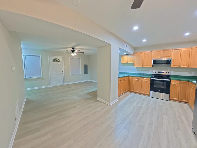 10651 Water Hickory Ct — Photo 6