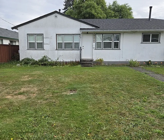 9342 Woodbine St — Photo 1