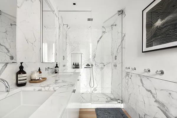 Sold by Compass | media 39