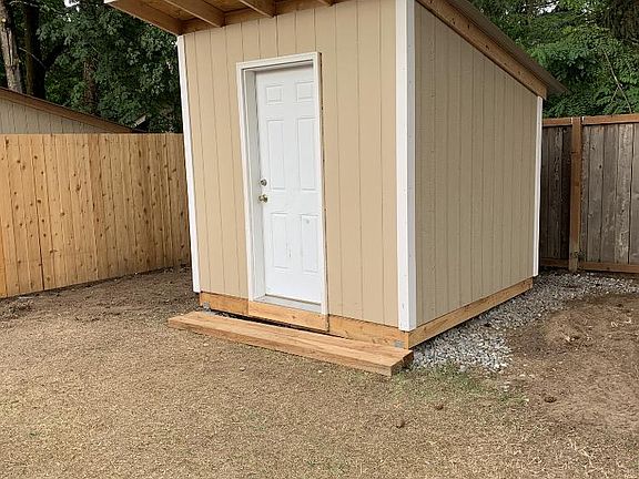 4th image of 15203 110th Ave E