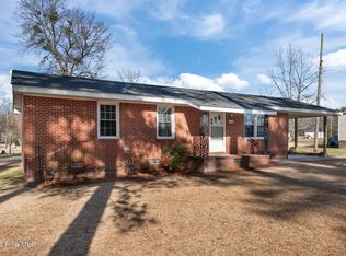 305 E Eason St, Macclesfield, NC 27852