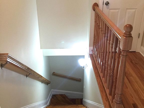 4th image of 905 Grand Ave APT 4