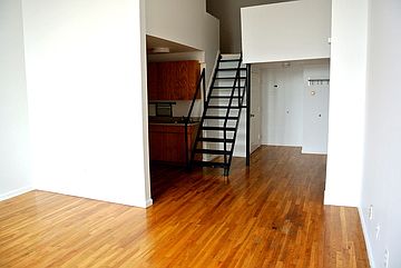 3rd image of 15 Lawton St APT 38