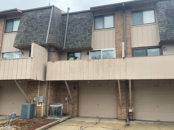 3rd image of 418 Voorhis St