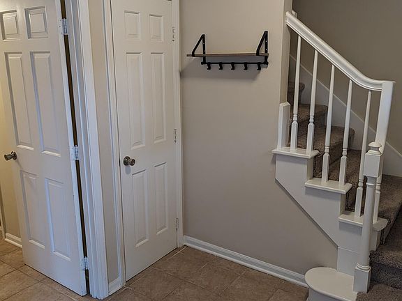 3rd image of 5127 C Lawndale Dr