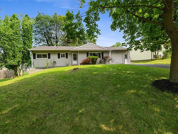 4th image of 96 Buckley Pl