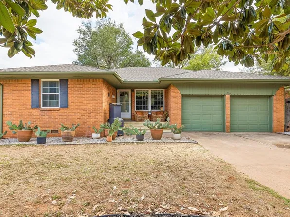 216 E 14th St, Edmond, OK 73034