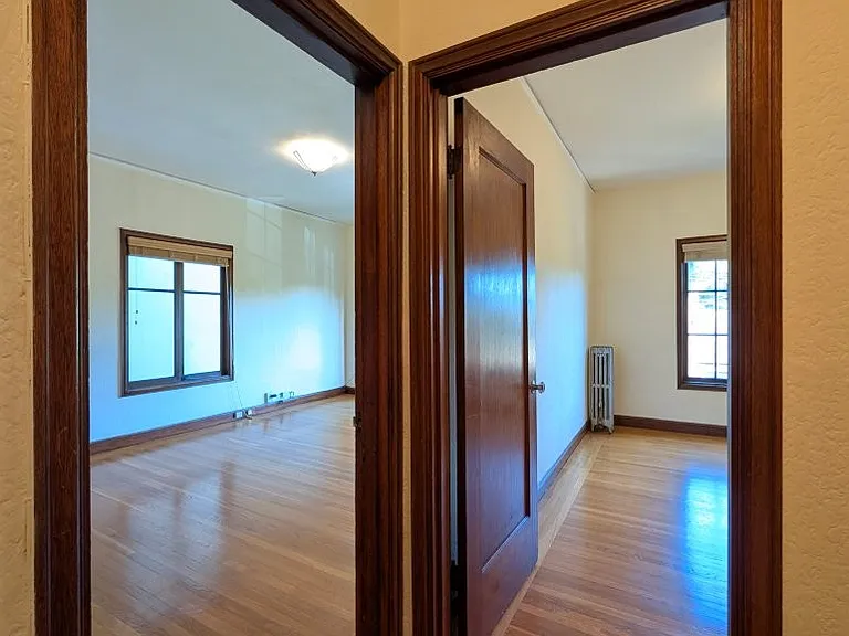 2427 Hilgard Ave — Photo 25