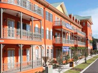 1320 NW 3rd Ave APT 242, Gainesville, FL 32603