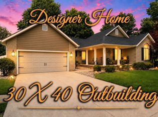 901 N Rodeo Ct, Nixa, MO 65714
