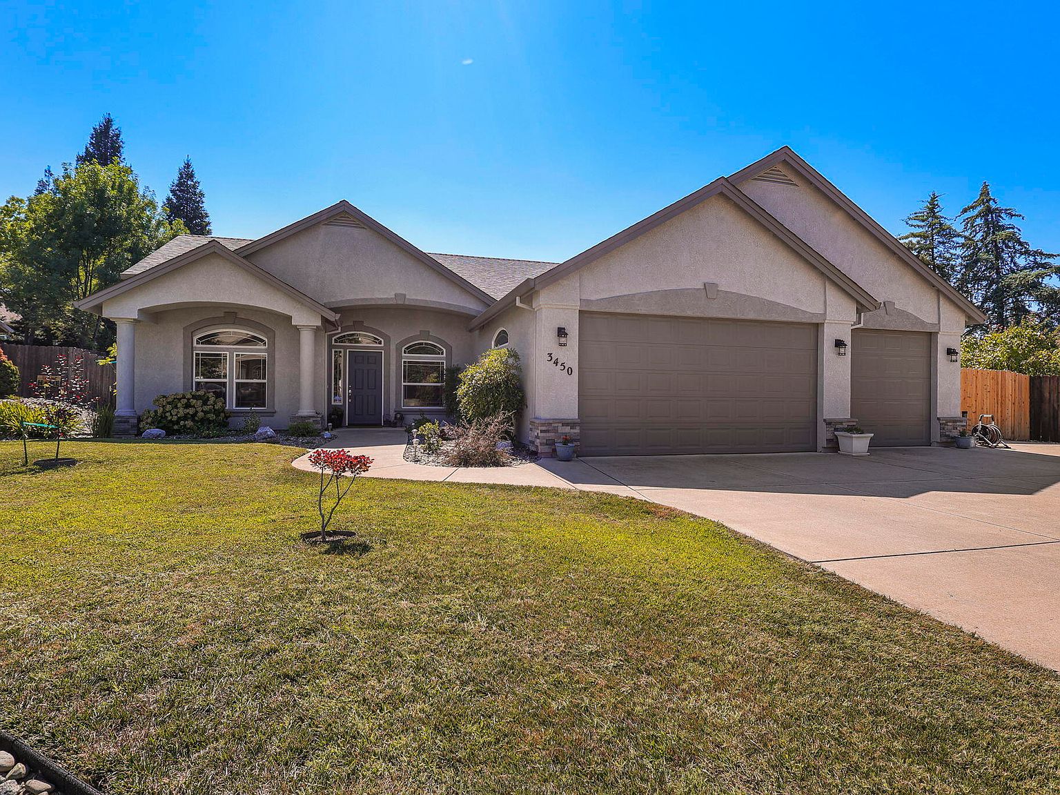 3450 Woodbury Ct, Redding, CA 96002 | Zillow