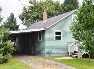 904 S 9th Ave, Vinton, IA 52349