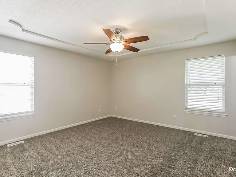 15907 Megan St — Photo 10