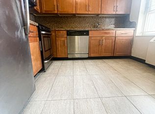 67-45 186th Ln, Fresh Meadows, NY 11365