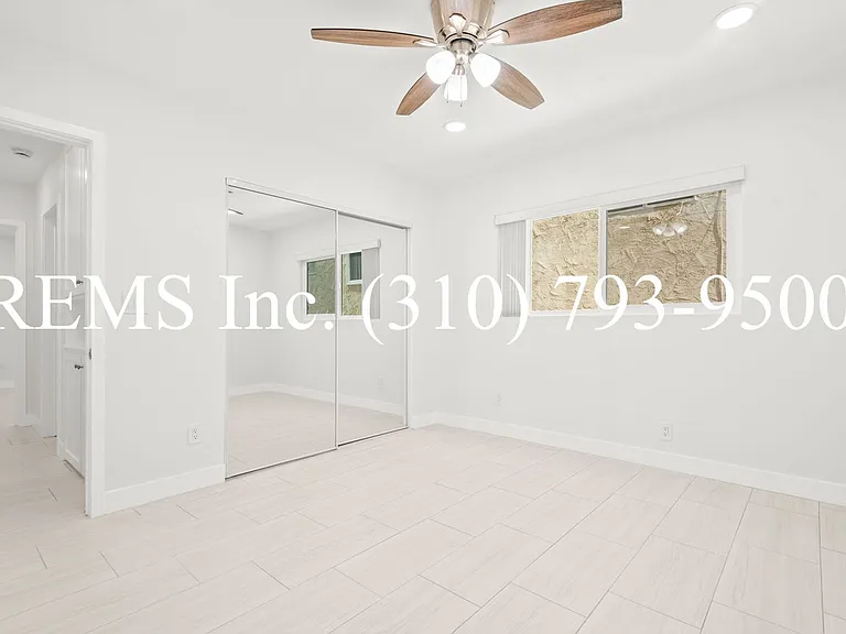 law01 — Photo 15