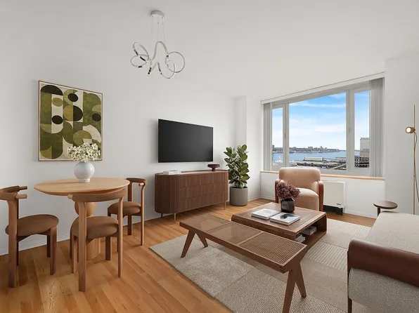 635 W 42nd St APT 12D, New York, NY 10036